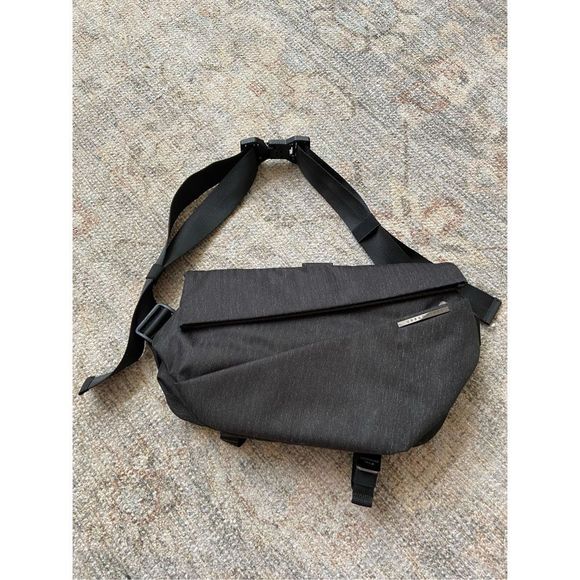 NiiD Handbags - NiiD Radiant Urban Nature Sling Crossbody Bag
